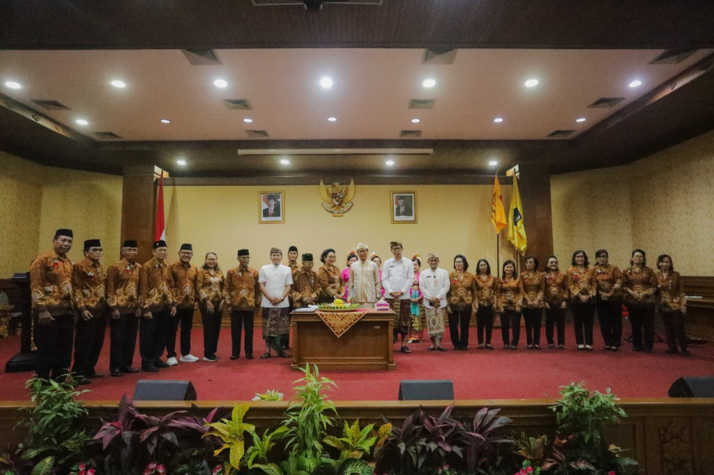 Wabup Suiasa Hadiri Perayaan HUT ke-62 Tahun PWRI Provinsi Bali